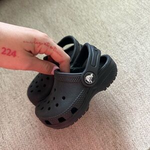 Toddler crocs